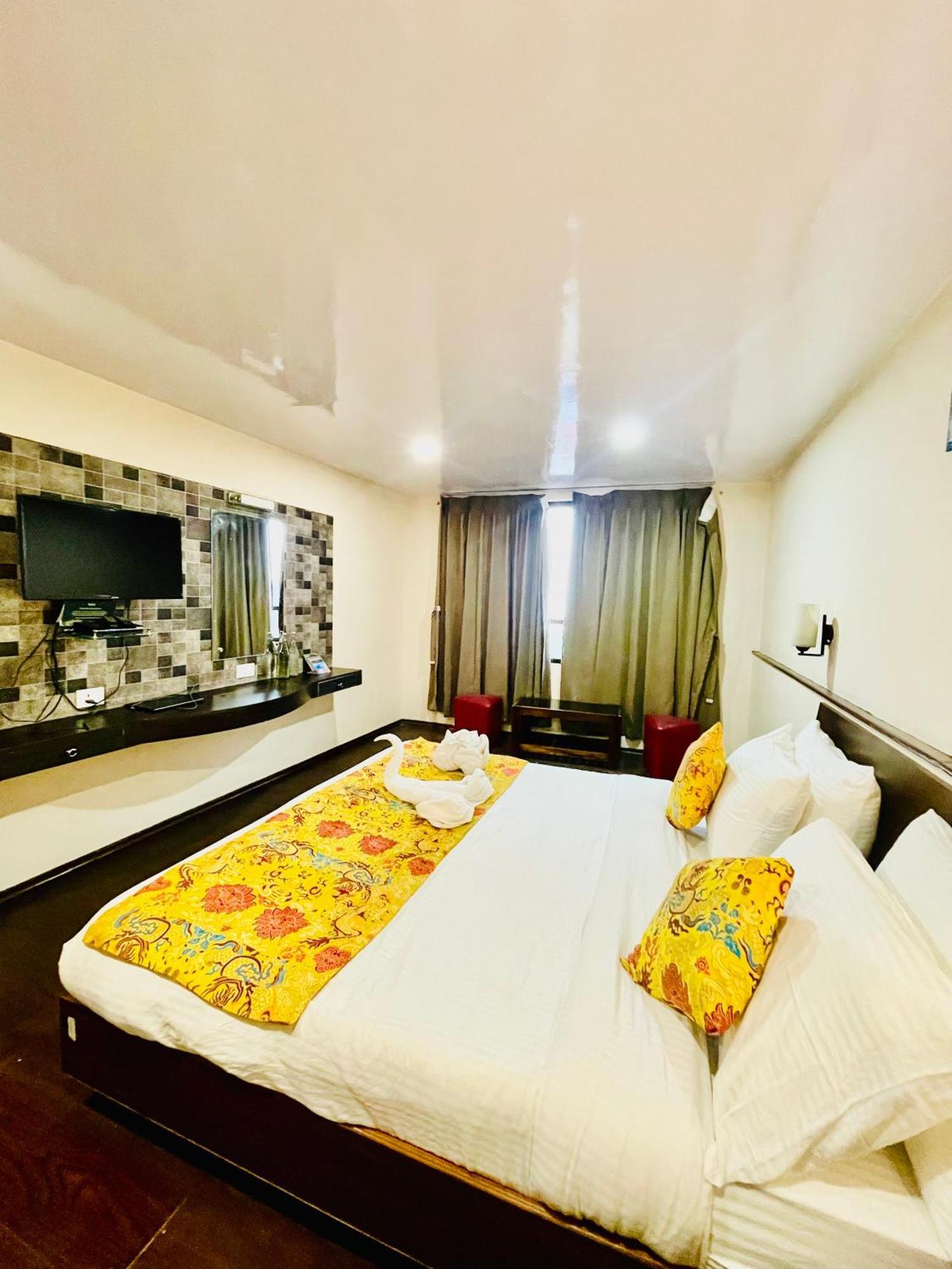 Hotel Sarovar Prosperity